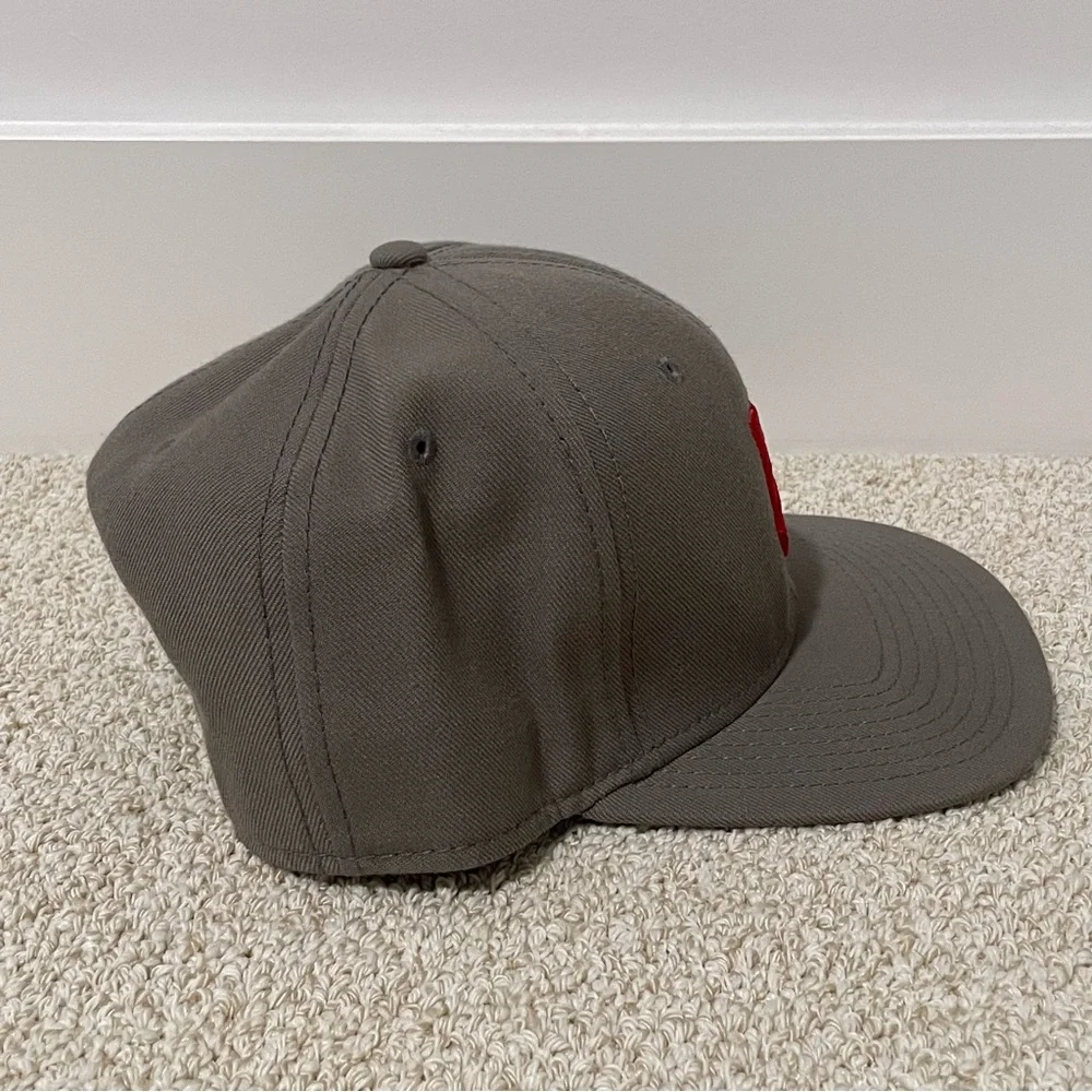 Undefeated SnapBack Hat - Picture 4 of 6
